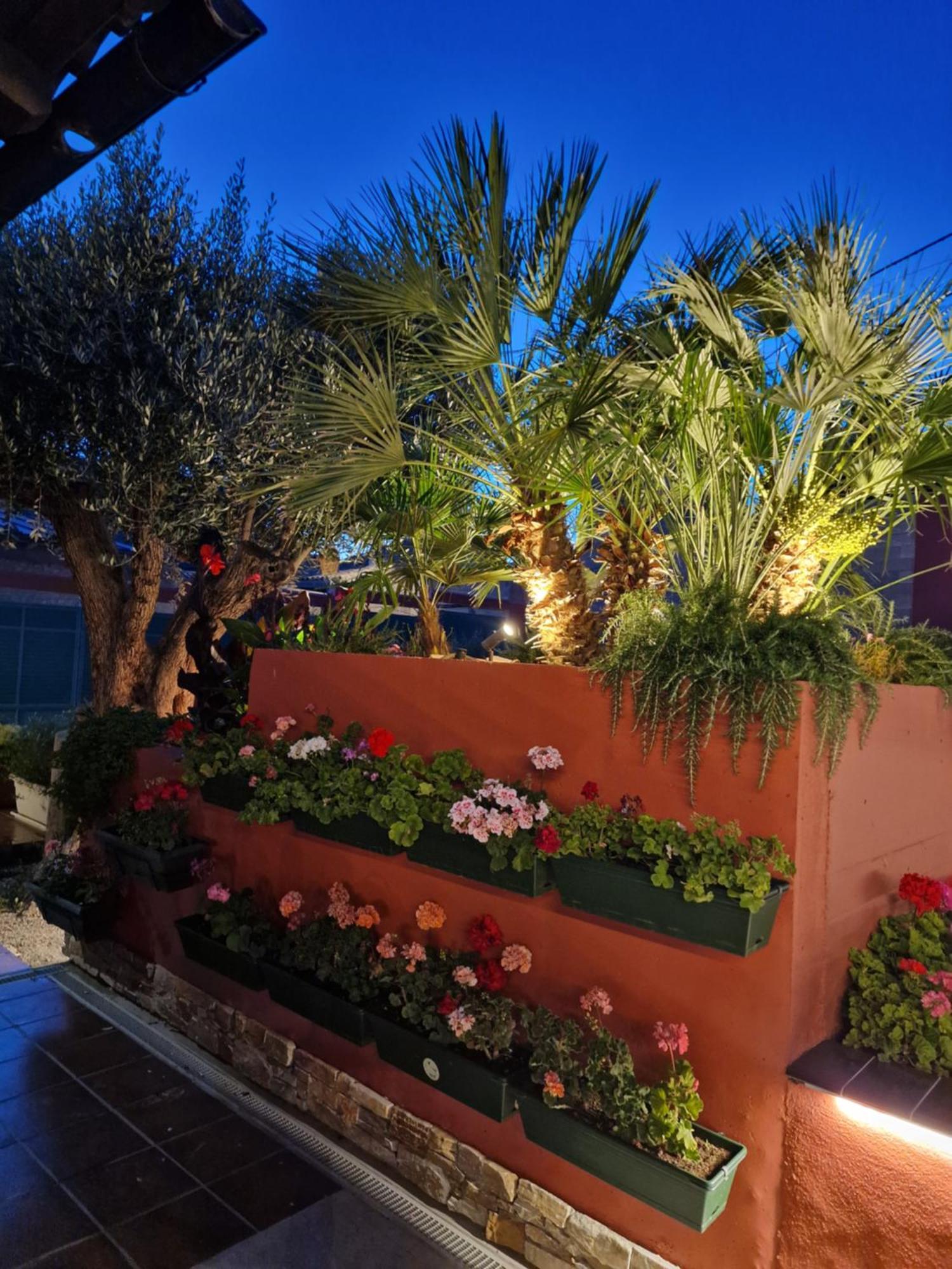El Jardin De Gala Villa Castejon de Monegros Buitenkant foto